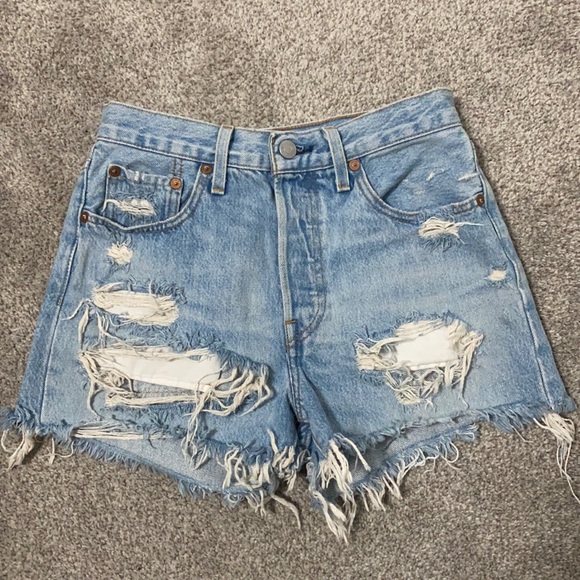 New Levi 501 shorts! - Picture 1 of 3